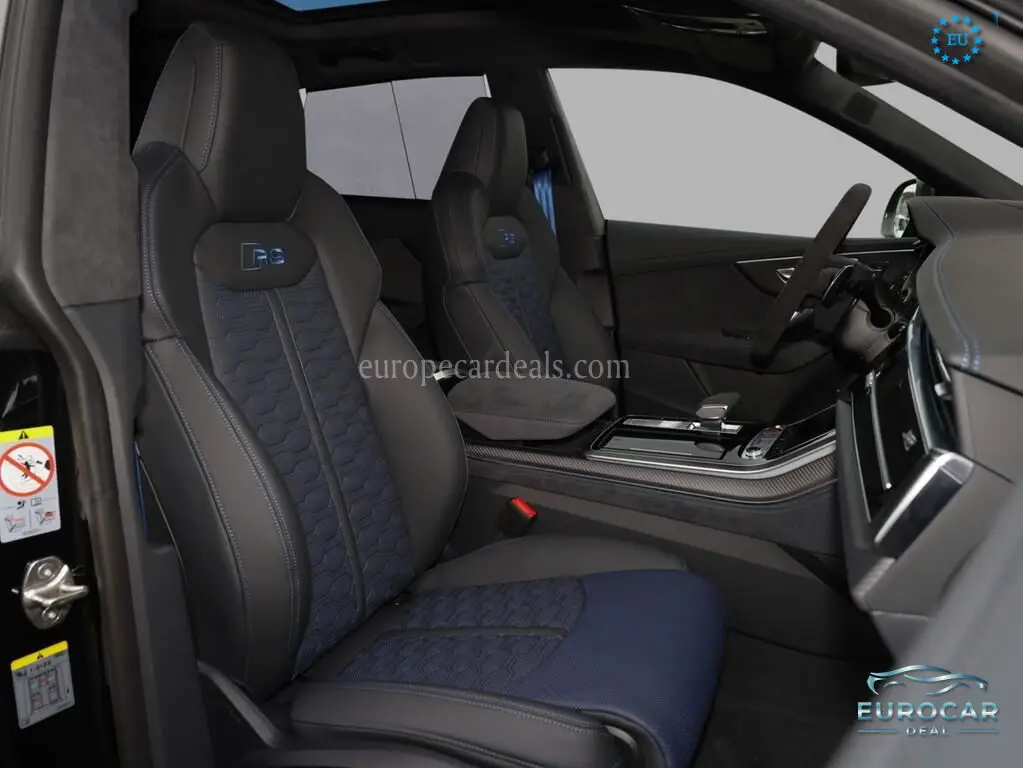 Audi RSQ8