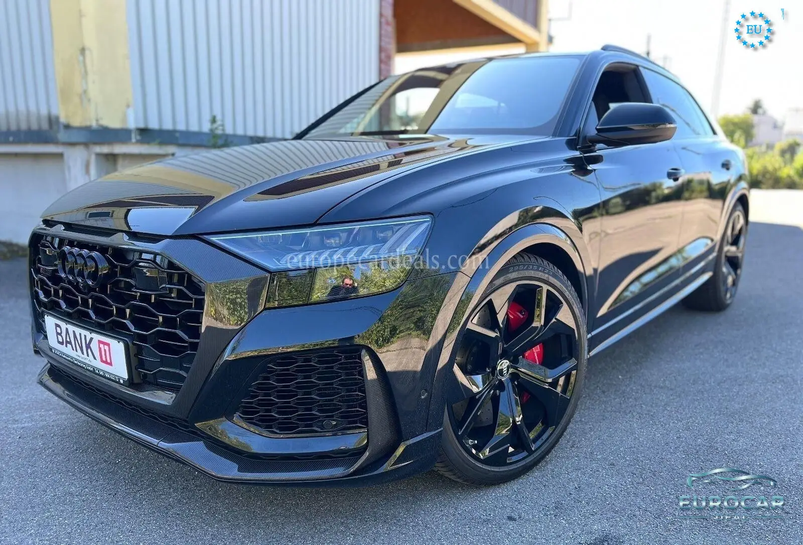 Audi RSQ8