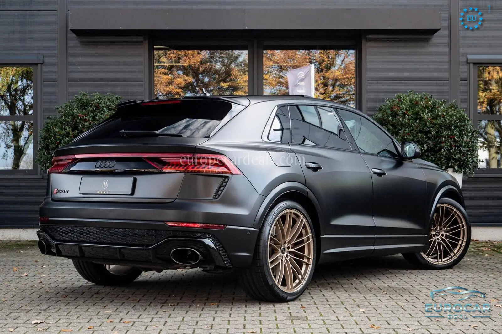 Audi RSQ8