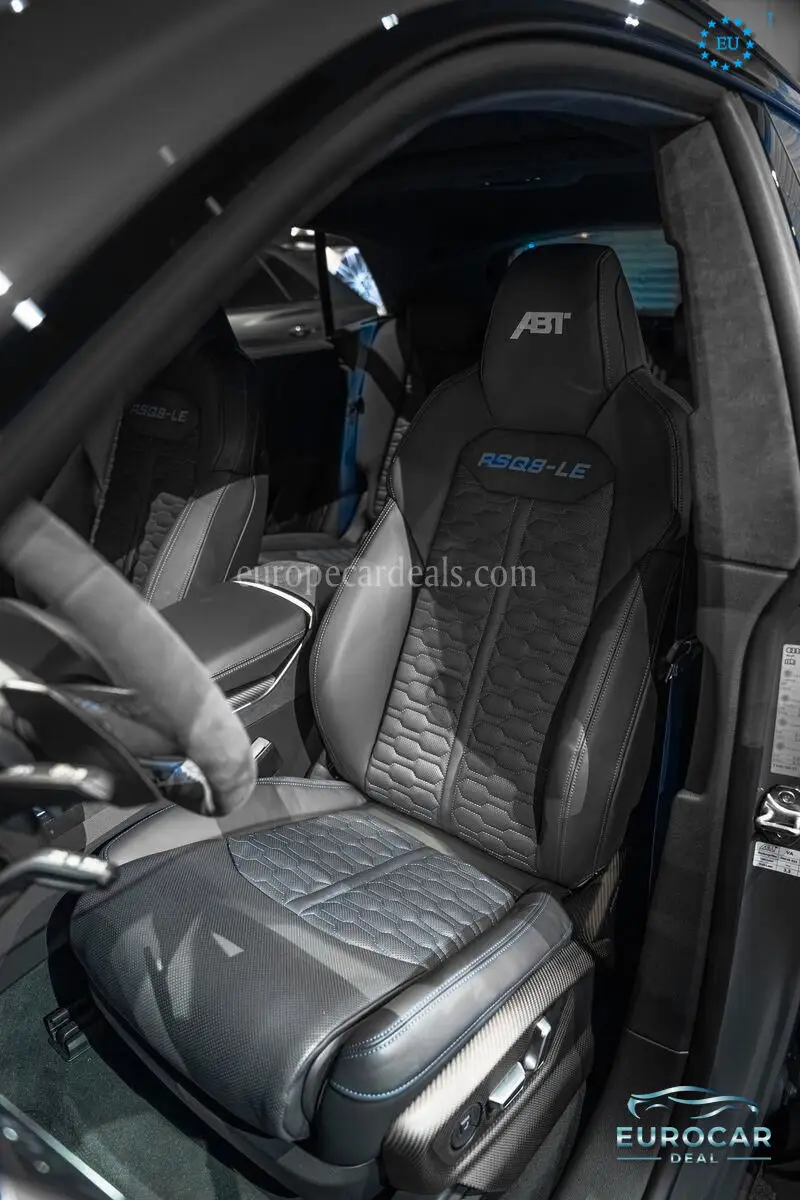Audi RSQ8