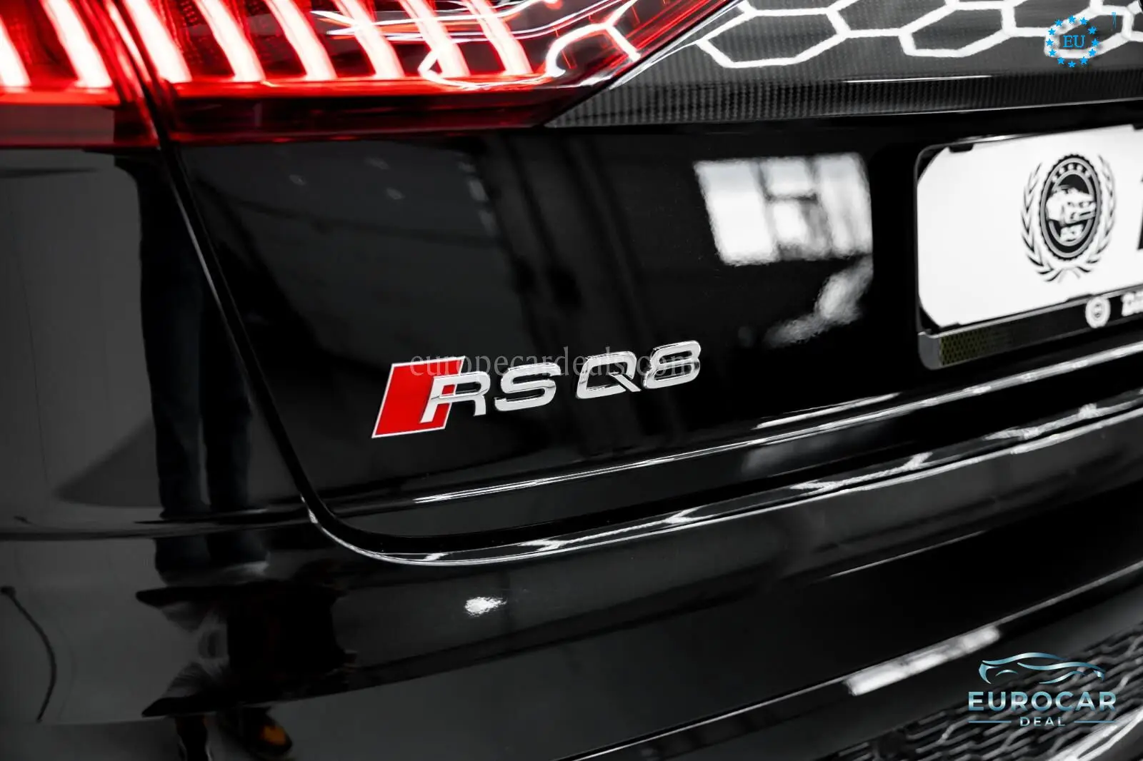 Audi RSQ8