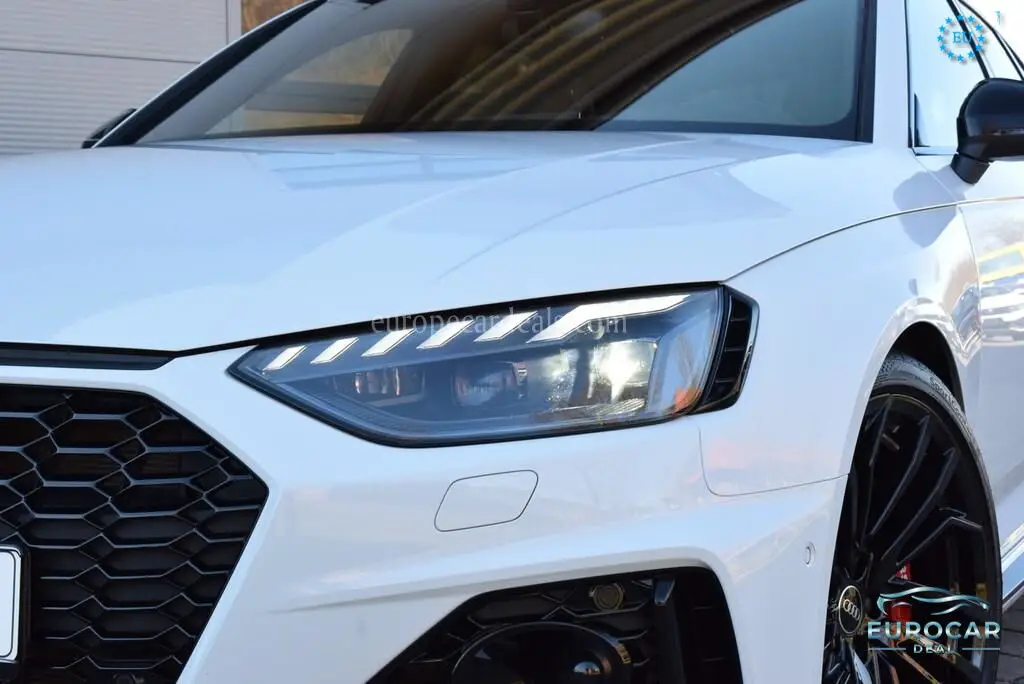 Audi RS4