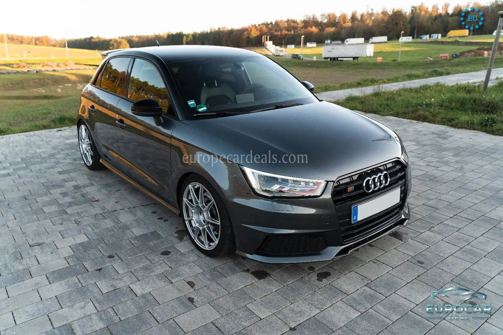 Audi S1