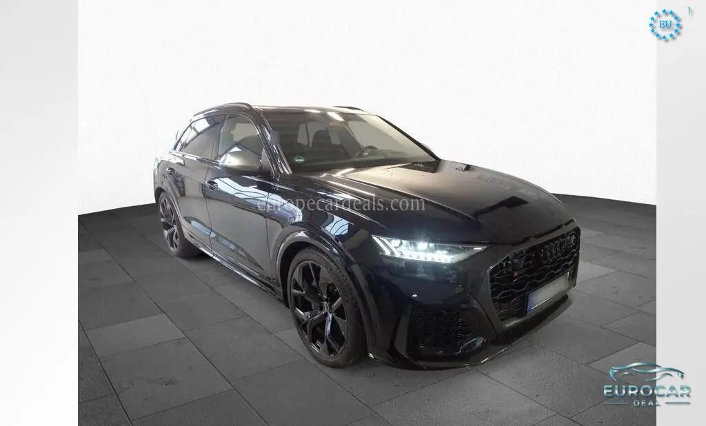 Audi RSQ8