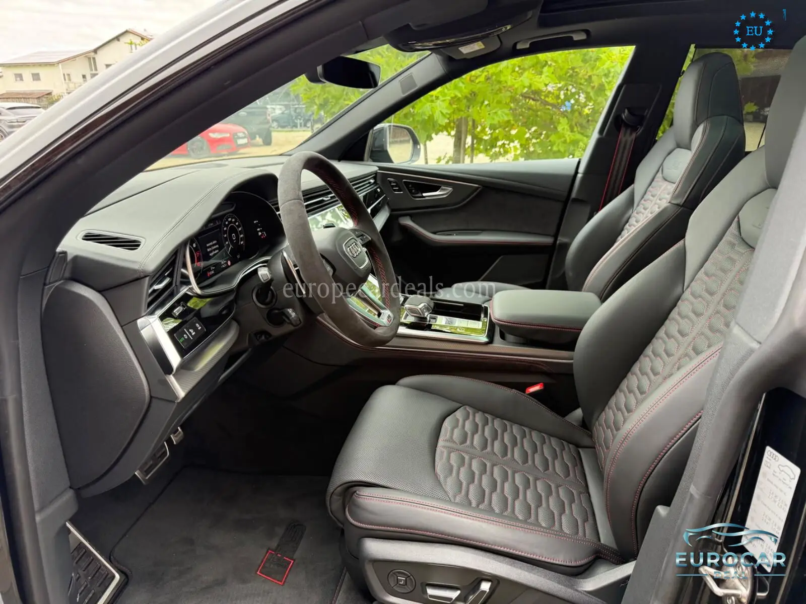 Audi RSQ8