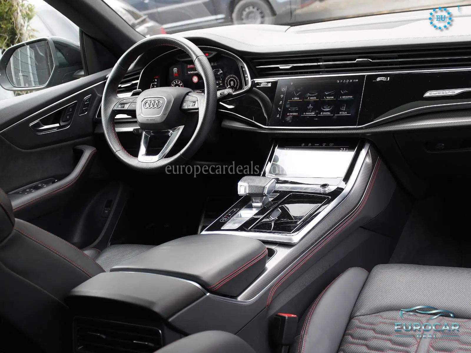 Audi RSQ8