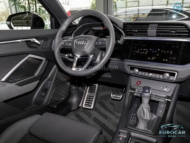 Audi RSQ3
