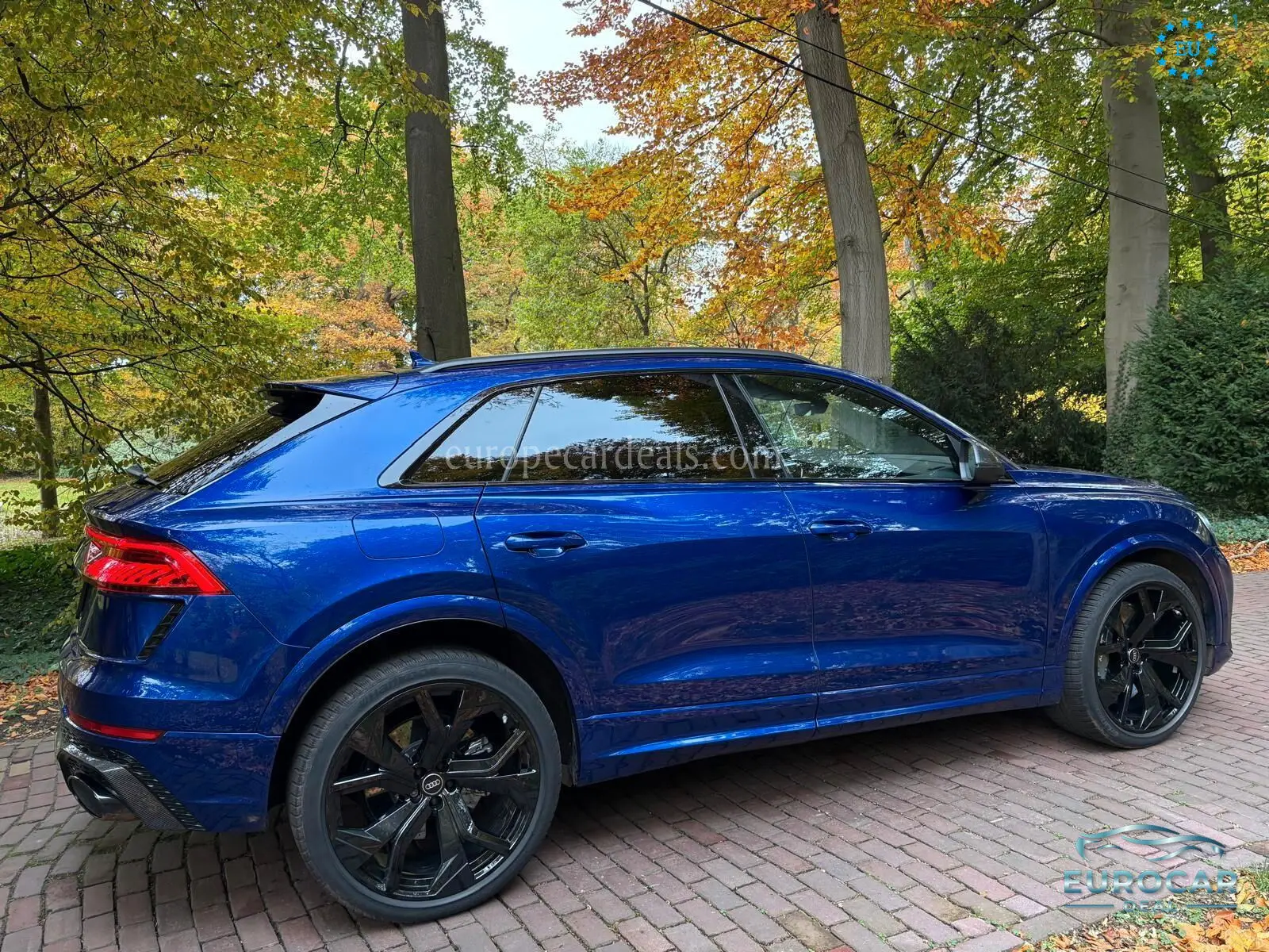 Audi RSQ8