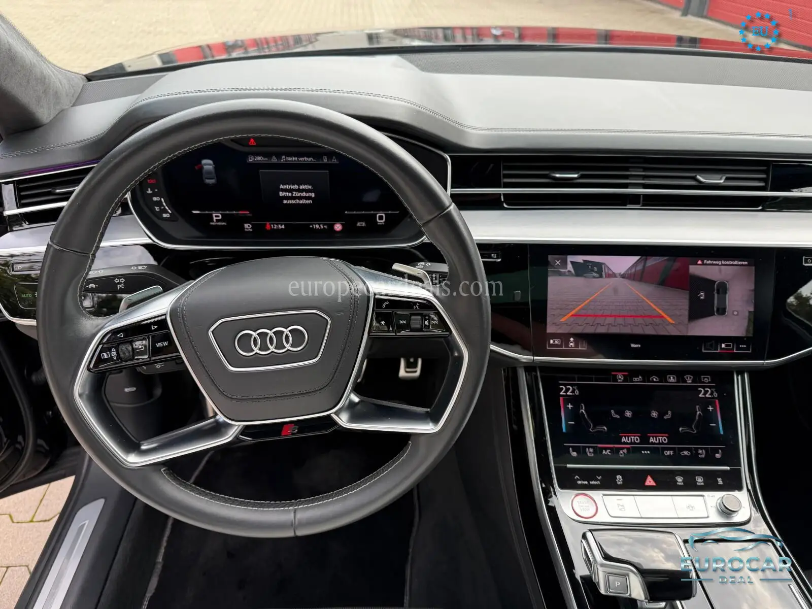 Audi S8