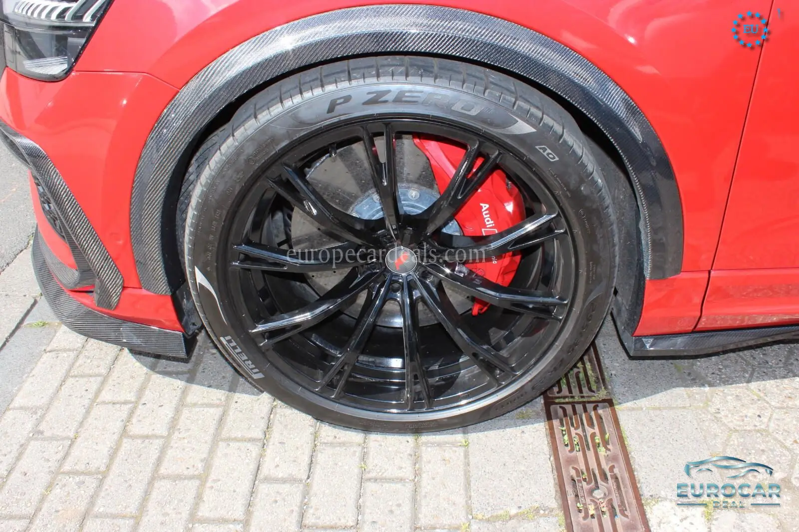 Audi RSQ8