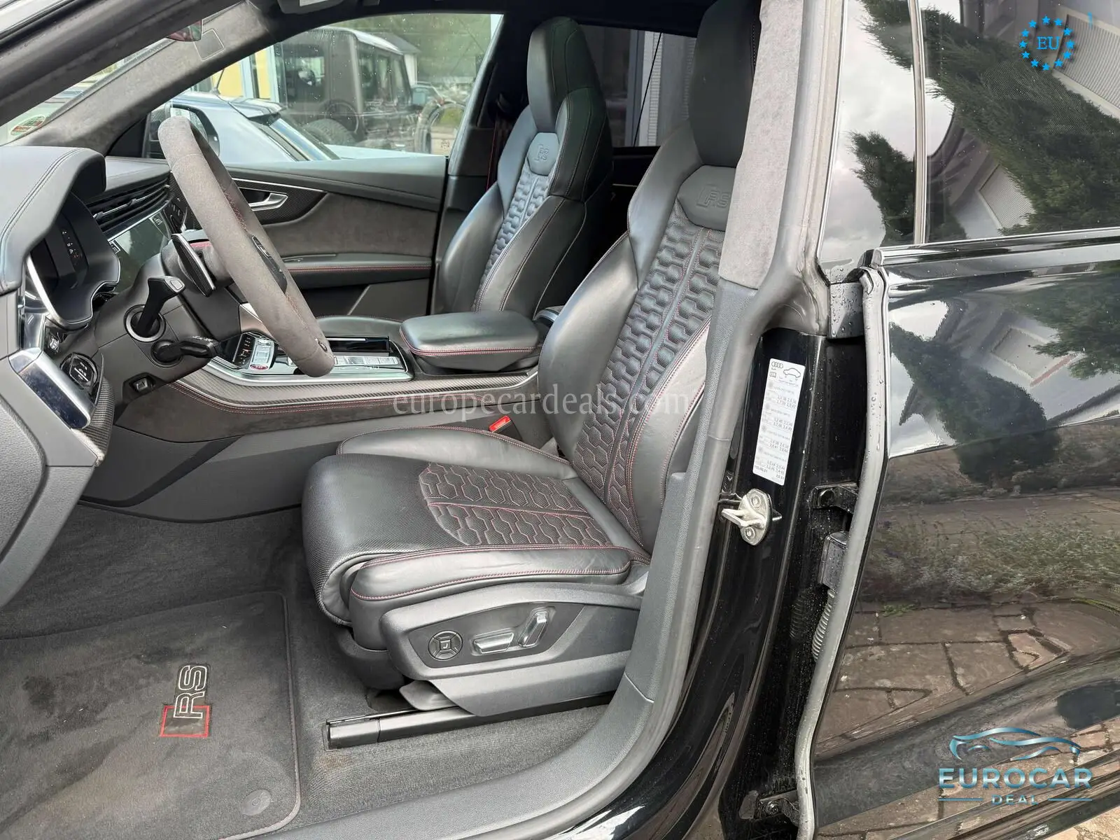 Audi RSQ8