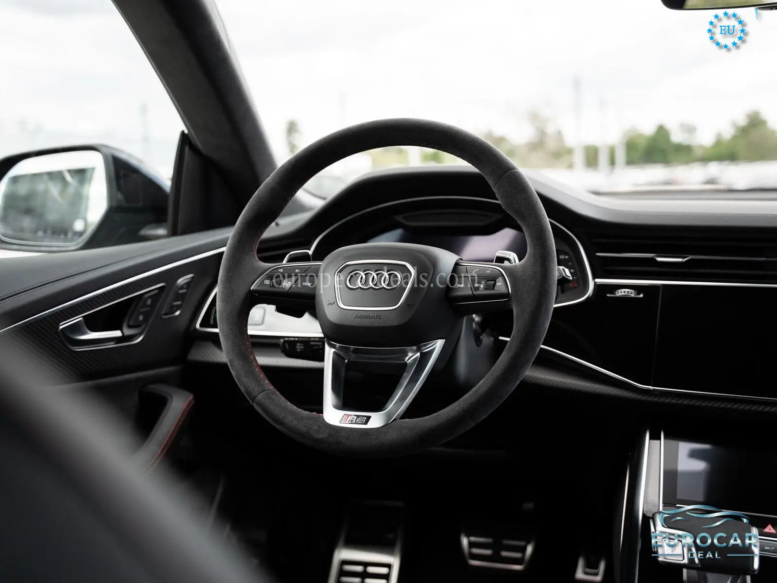 Audi RSQ8