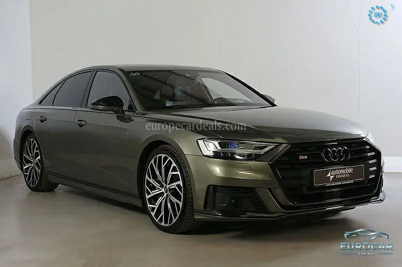 Audi S8
