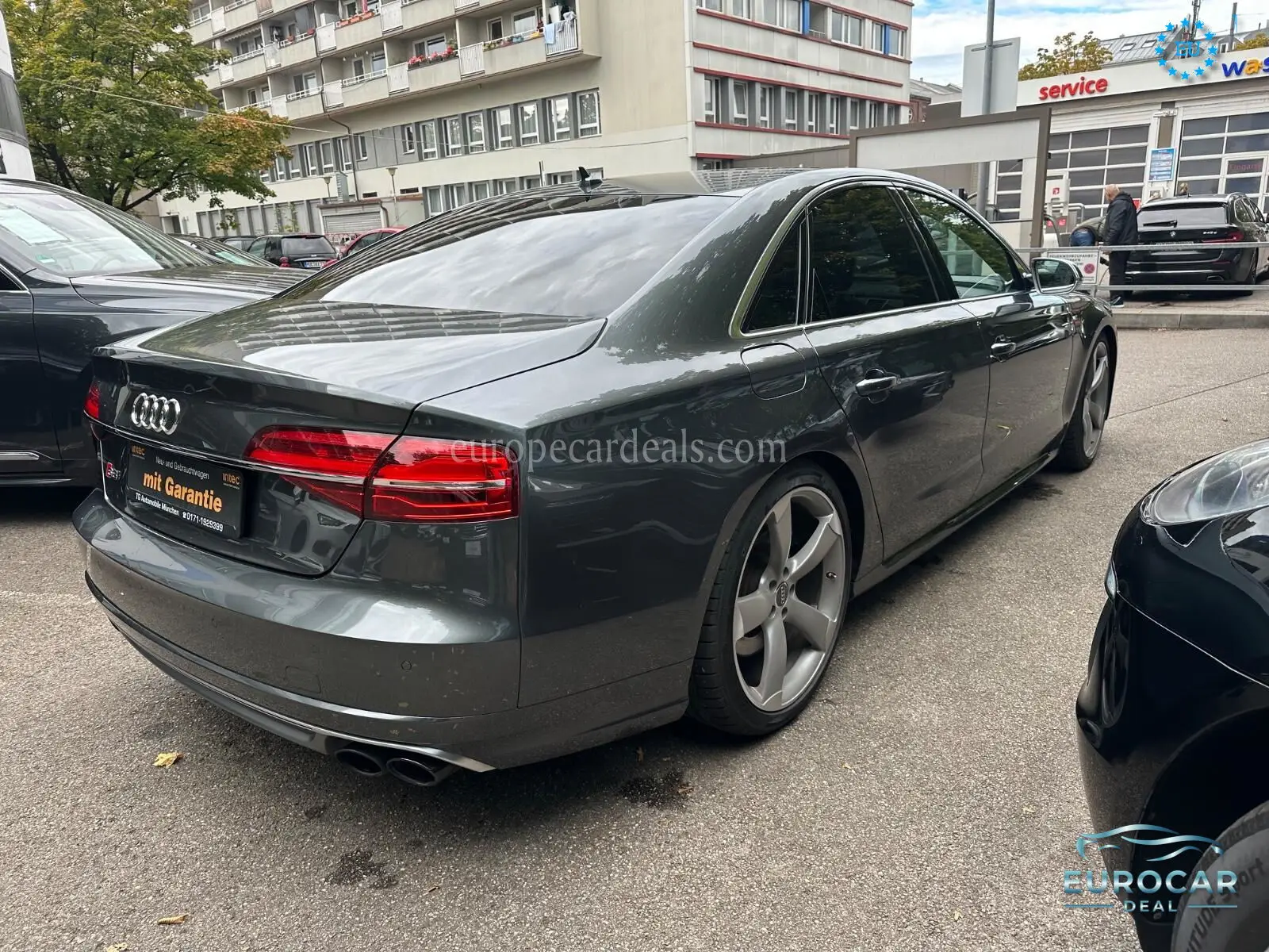 Audi S8