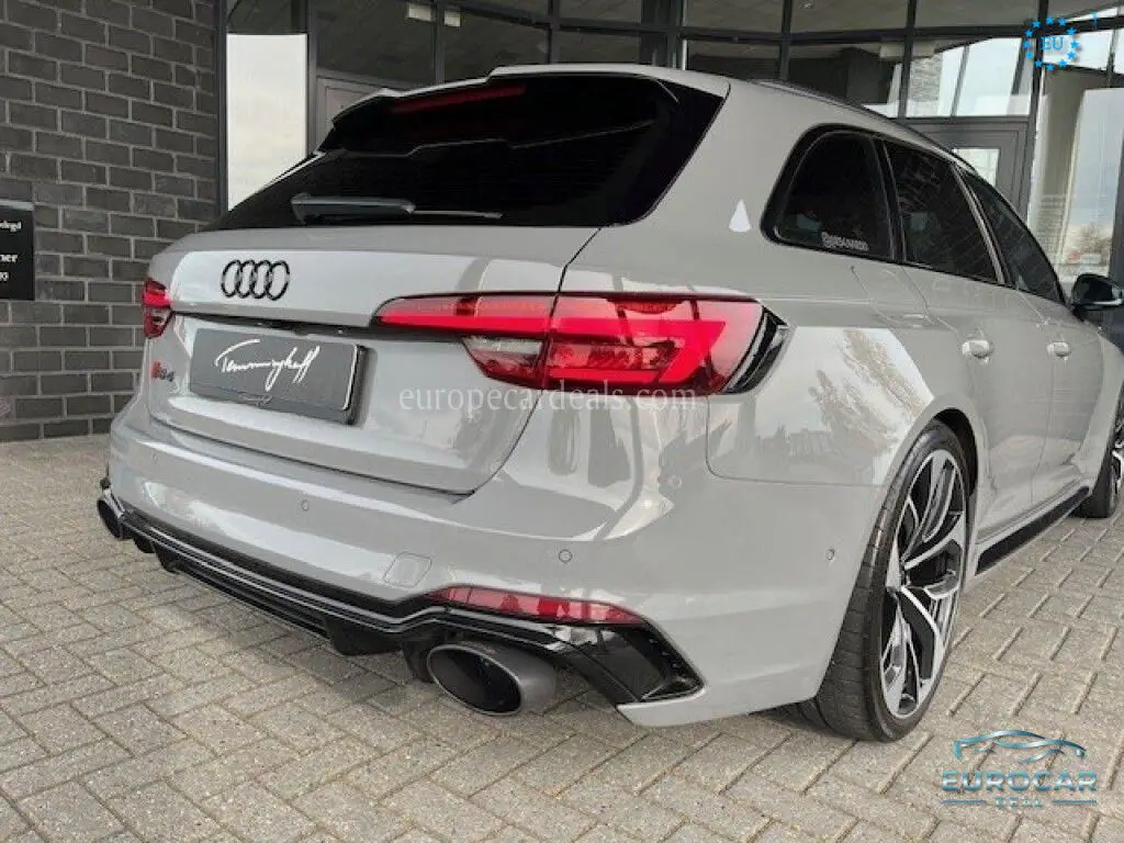 Audi RS4