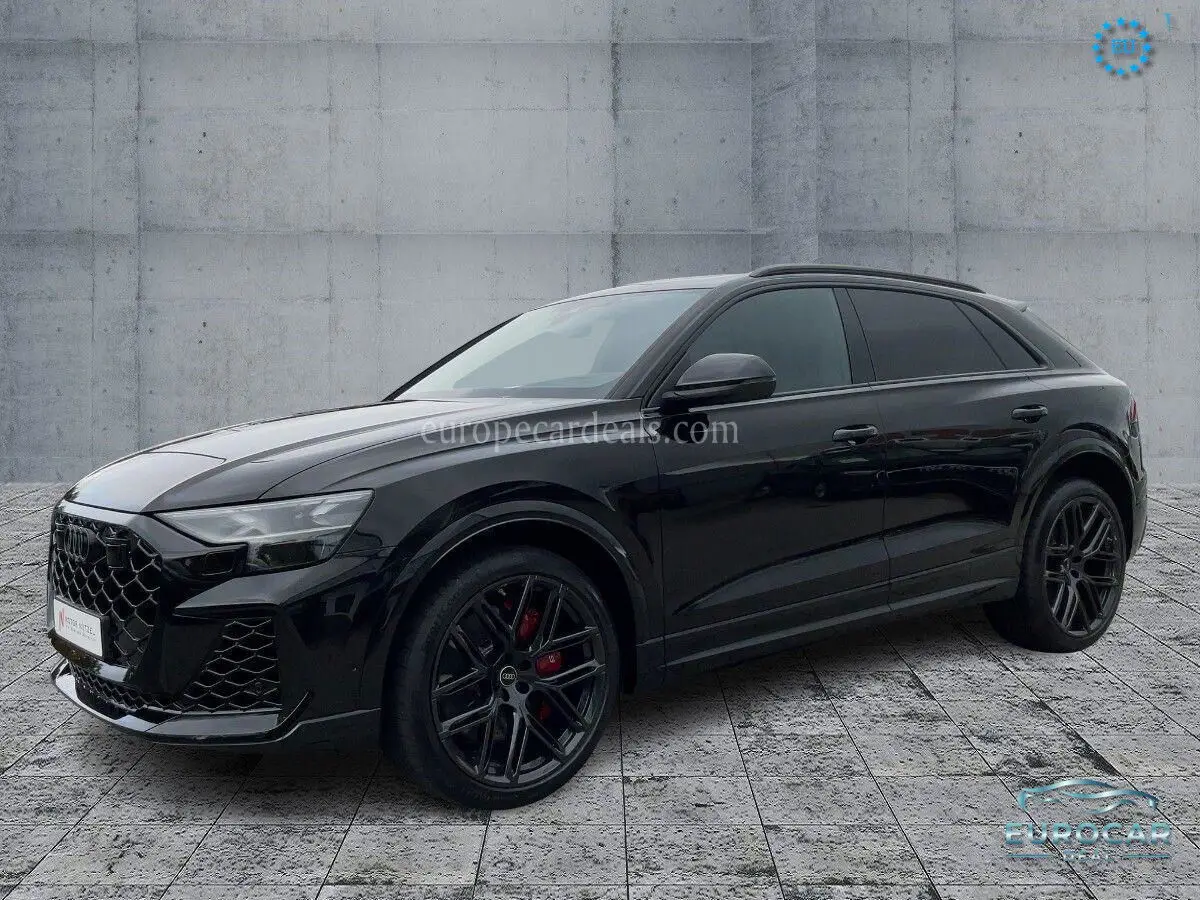 Audi RSQ8
