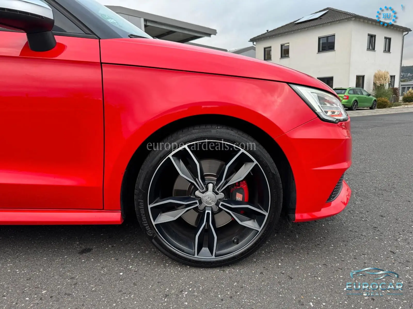 Audi S1