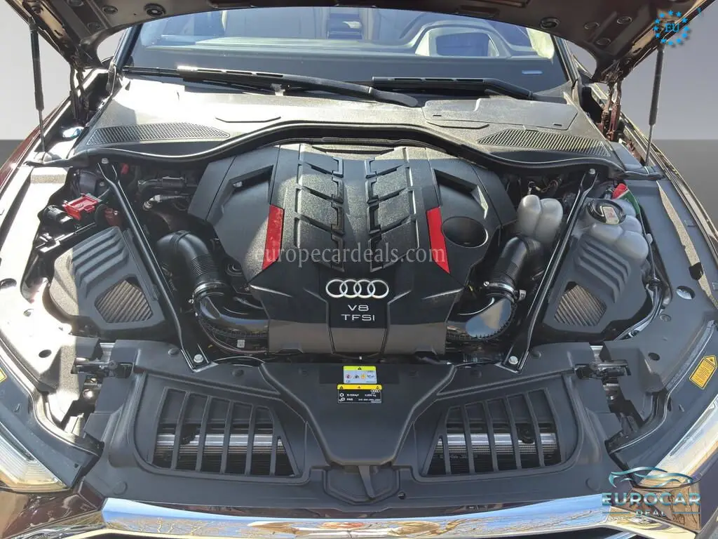 Audi S8