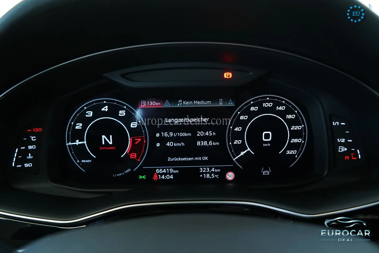 Audi RSQ8