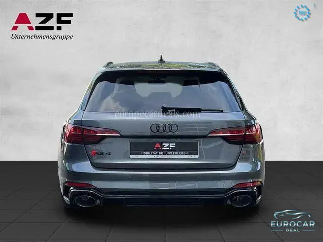 Audi RS4