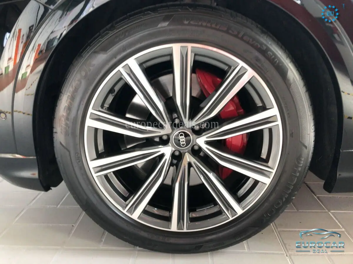 Audi SQ8