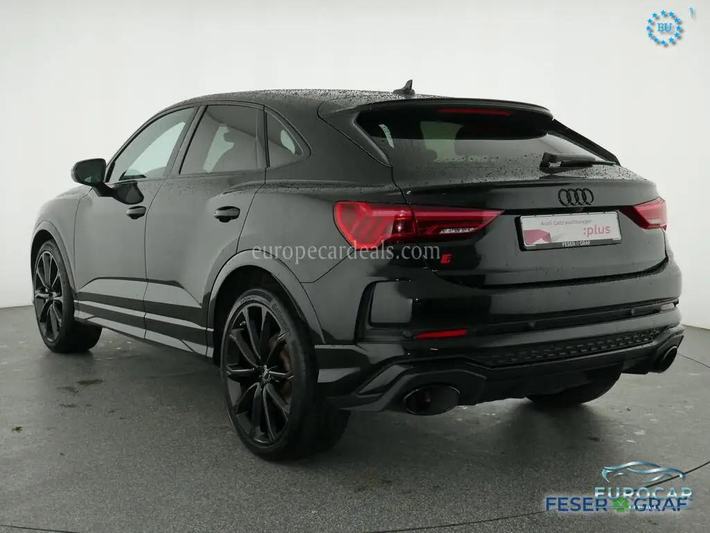 Audi RSQ3