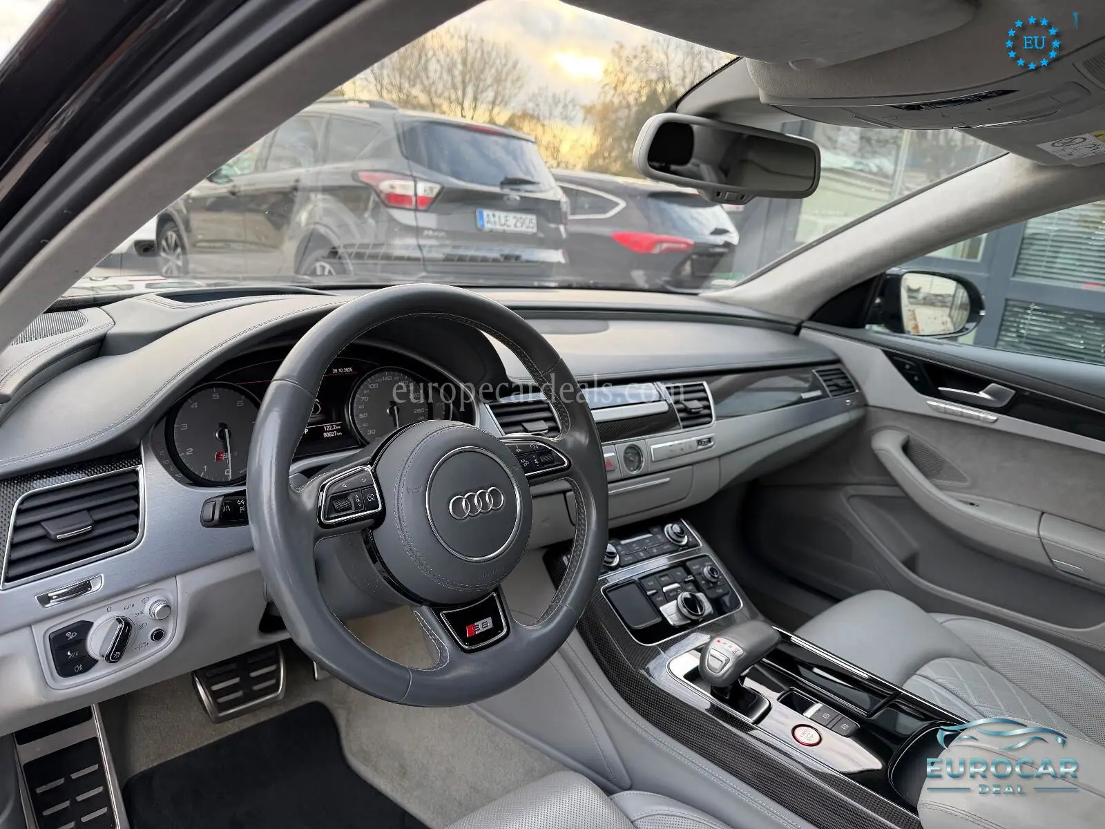 Audi S8