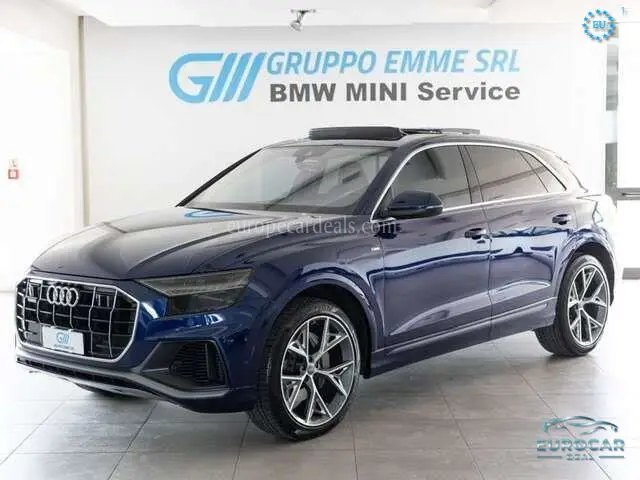 Audi Q8