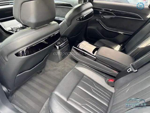 Audi S8