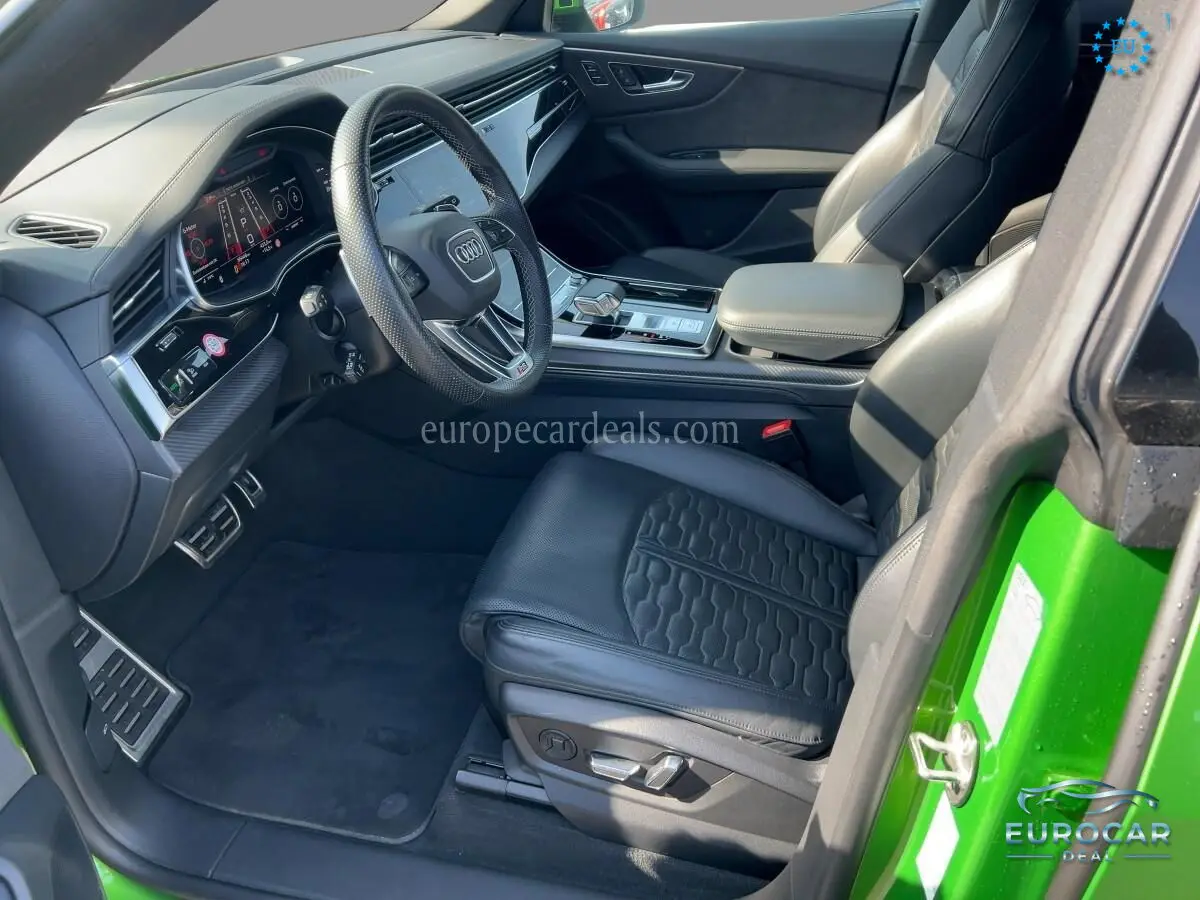 Audi RSQ8