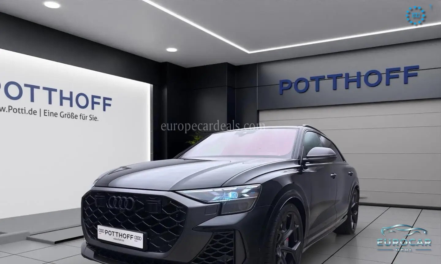Audi RSQ8