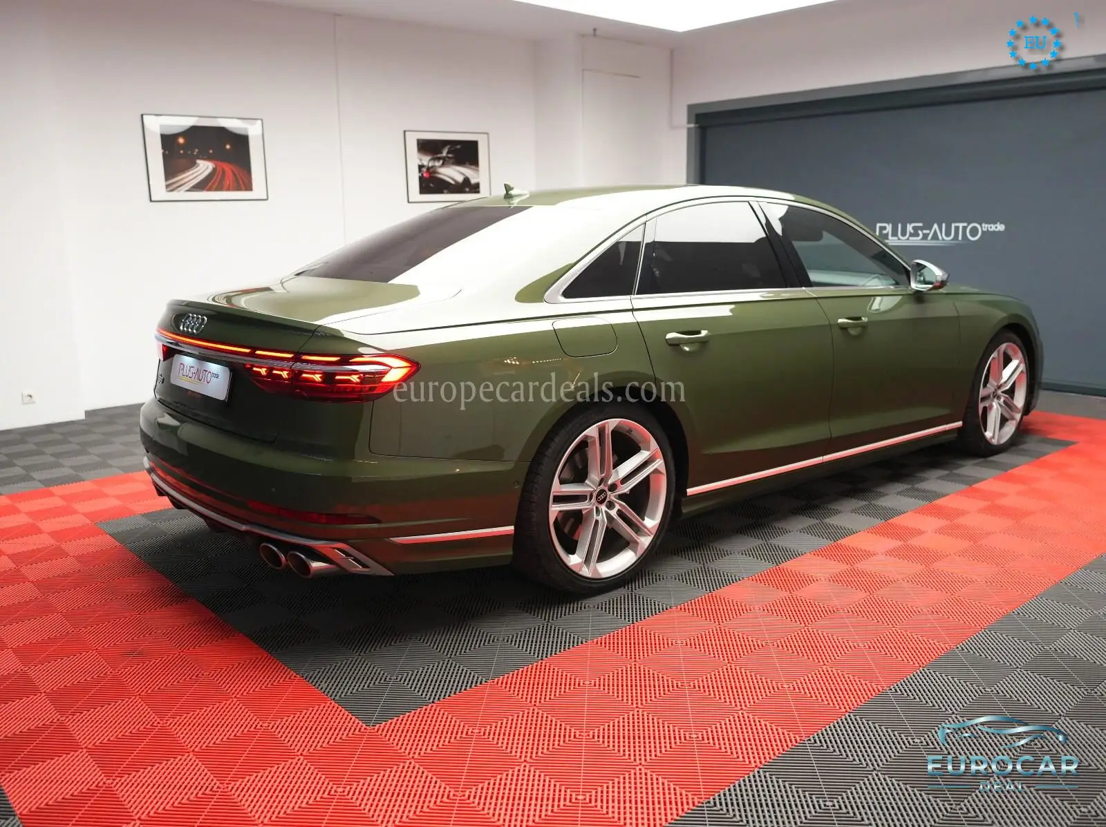Audi S8