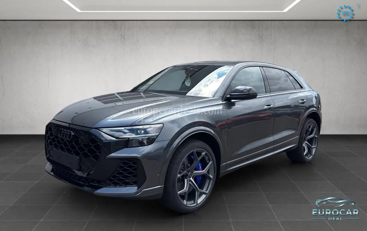 Audi RSQ8