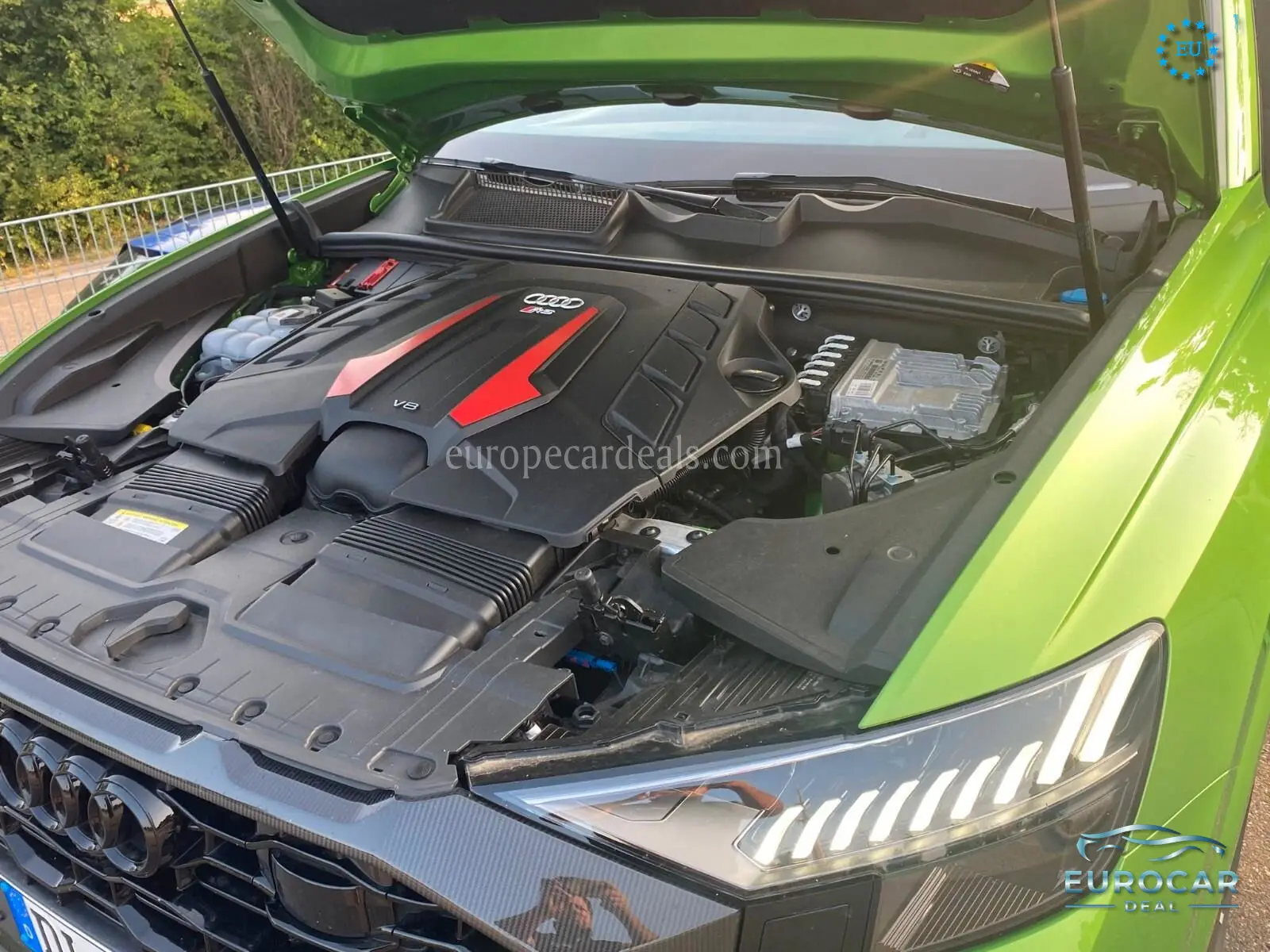 Audi RSQ8