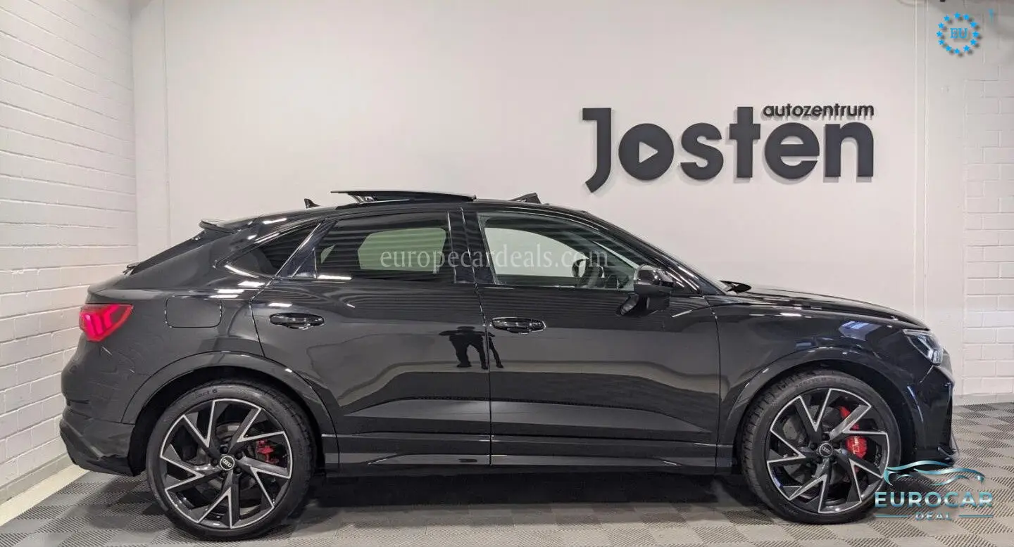 Audi RSQ3