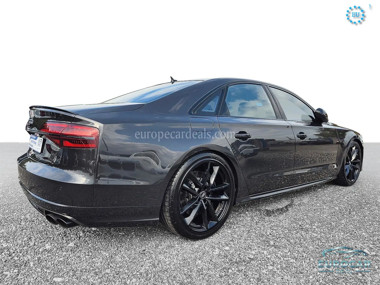 Audi S8