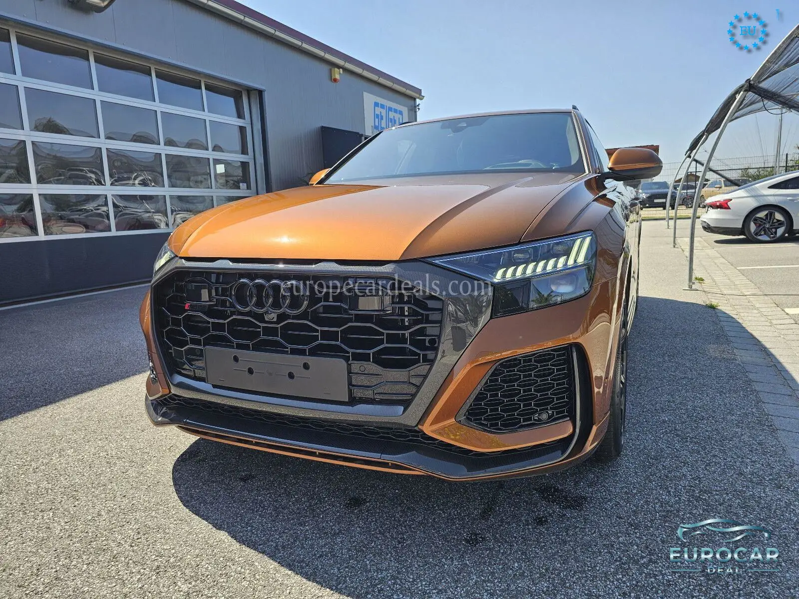 Audi RSQ8