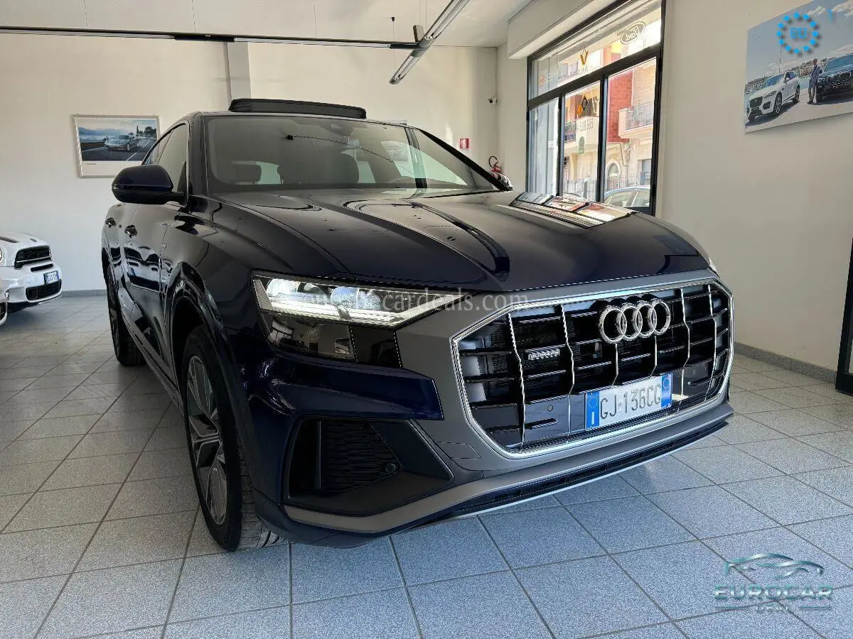 Audi Q8
