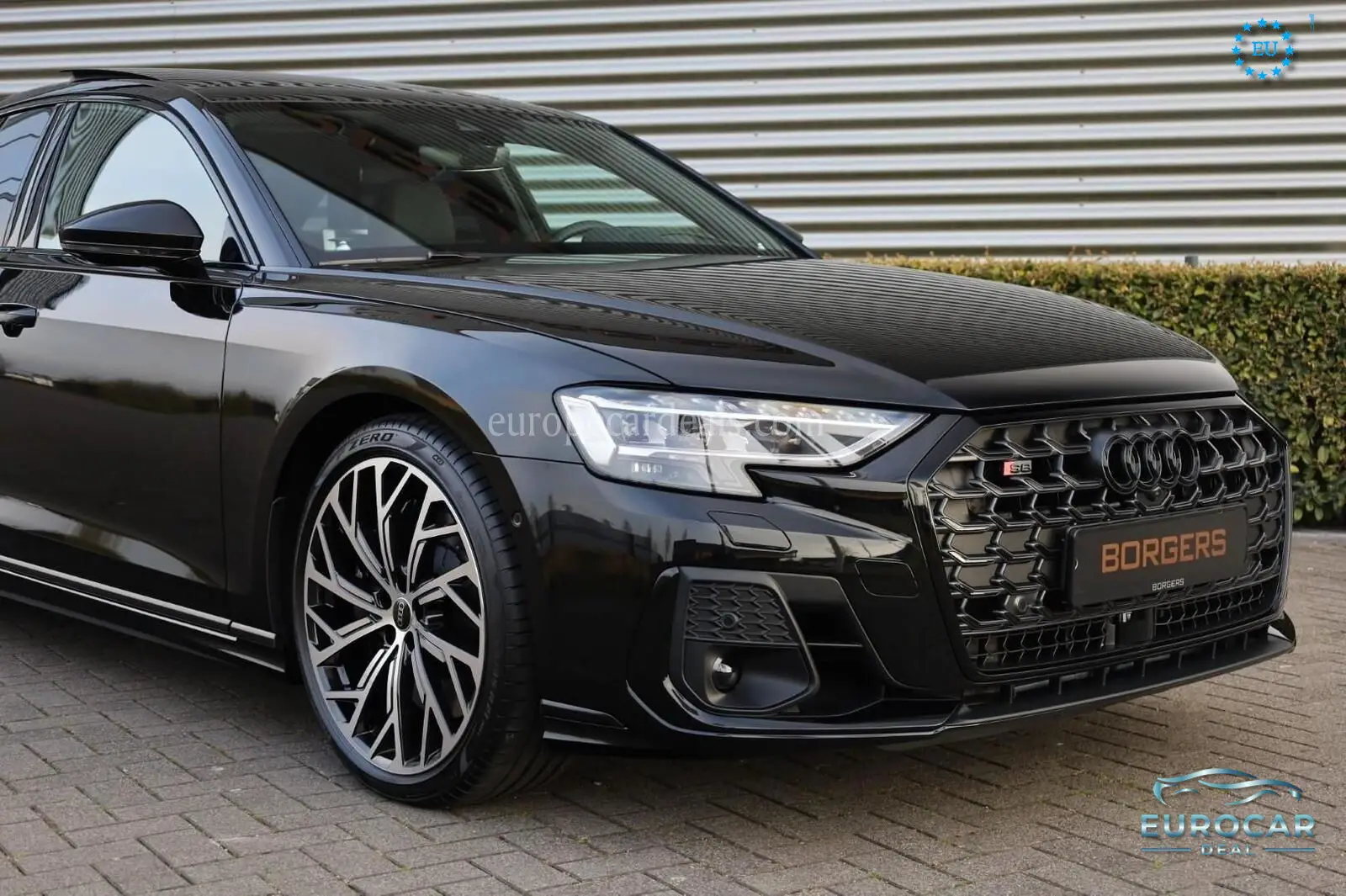 Audi S8