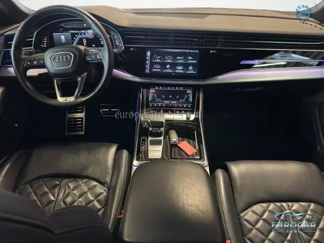 Audi SQ8