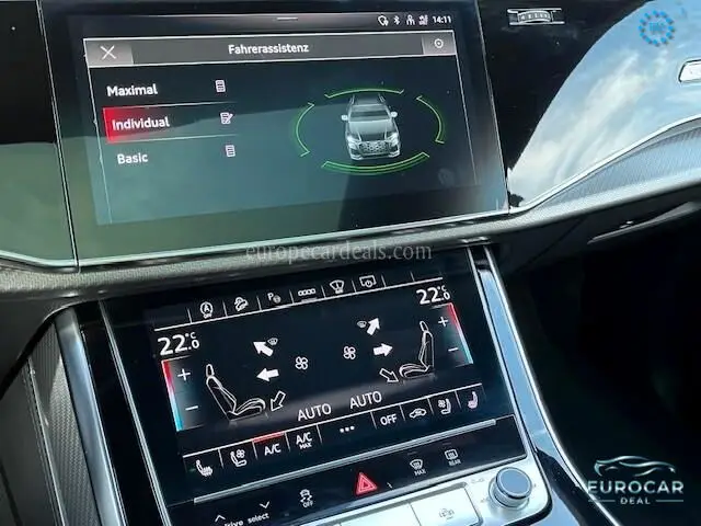 Audi RSQ8