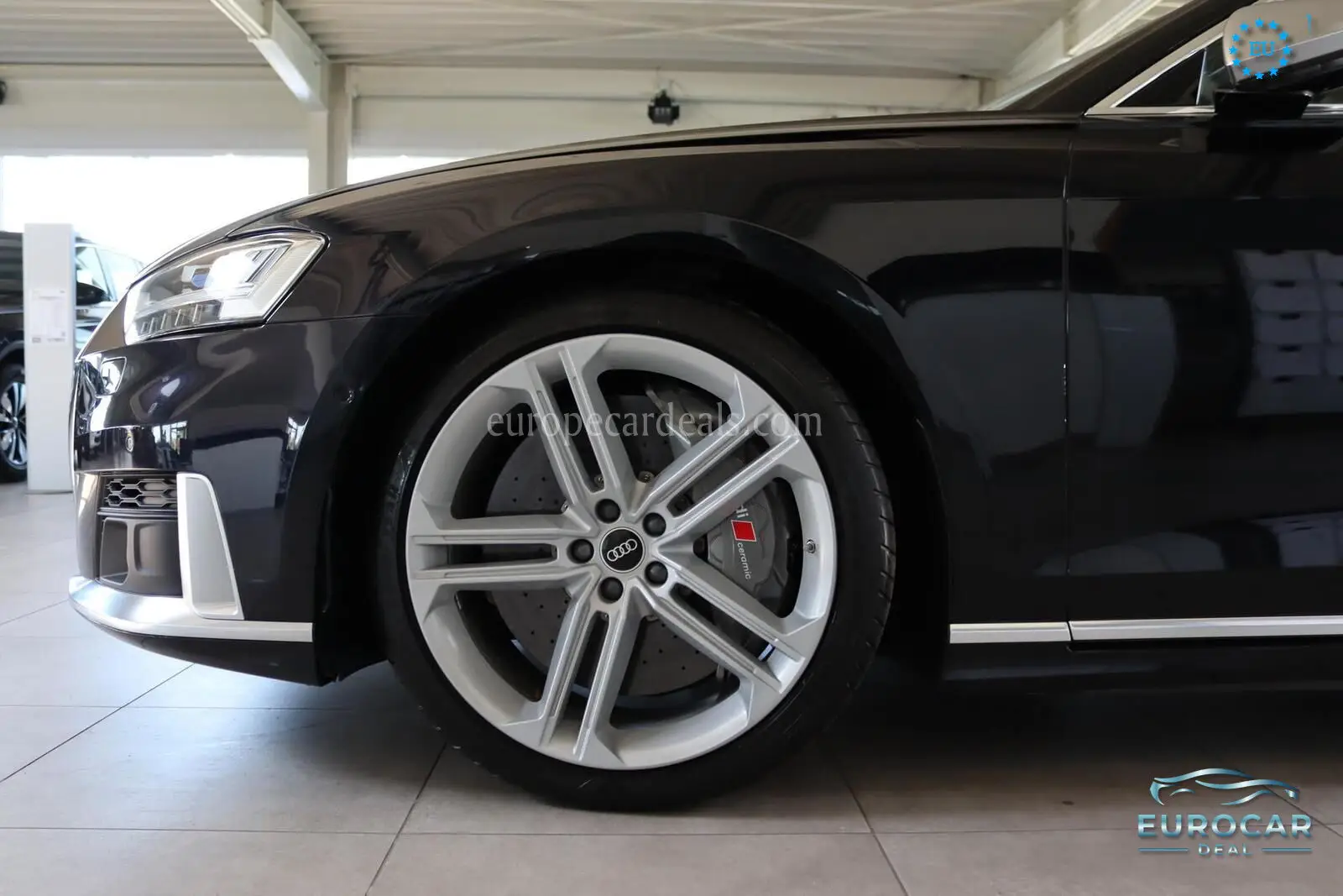Audi S8