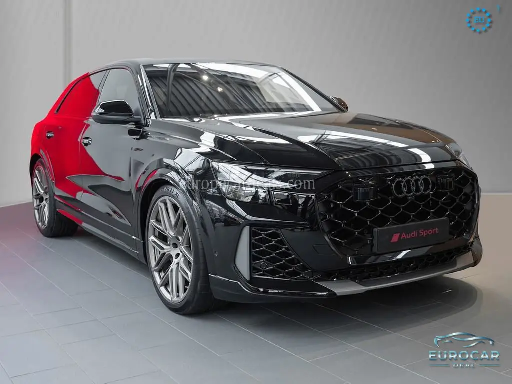 Audi RSQ8