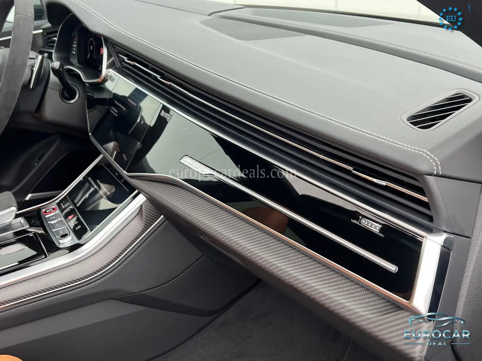 Audi RSQ8
