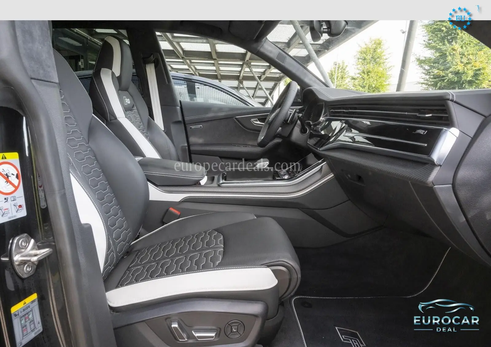 Audi RSQ8
