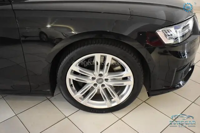 Audi S8
