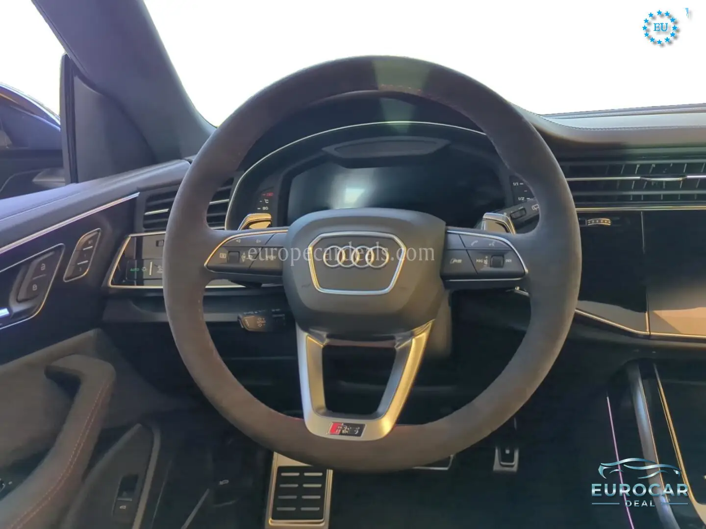 Audi RSQ8