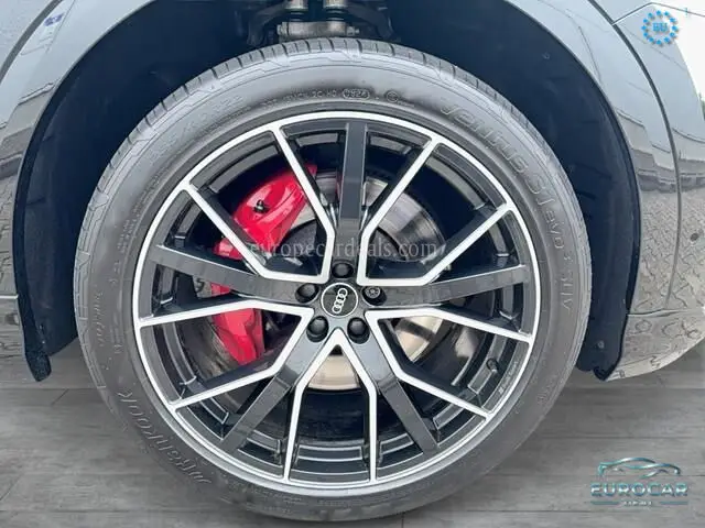 Audi SQ8