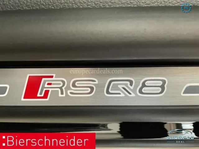 Audi RSQ8