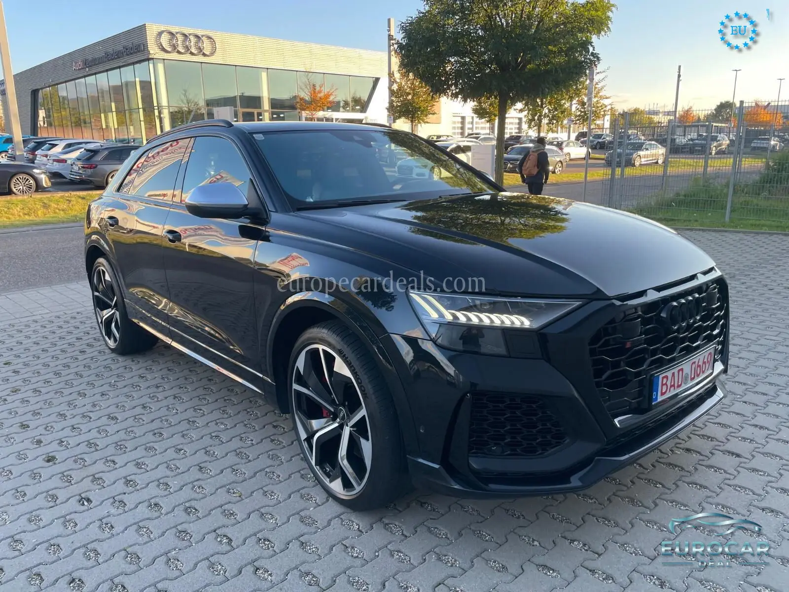 Audi RSQ8